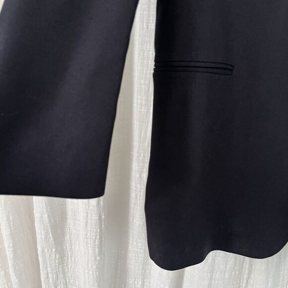 J. Ferrar Black 100% Silk 3 Button Satin Lined Blazer Sport Coat - Size 42R - Picture 3 of 11